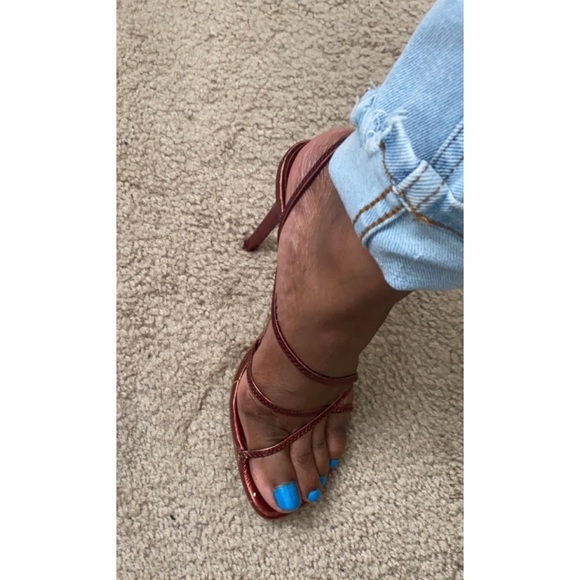 NEW LISTING!! MICHAEL ANTONIO STRAP HEELS - Picture 15 of 15